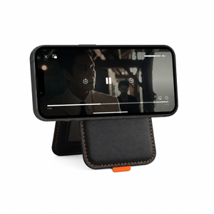 Magnetischer Smartphone-Kartenhalter mit Klappständer – Schwarz – Produktdetail oder ergänzende Inszenierung