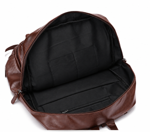 Laptoprucksack in Lederoptik mit Frontklappe 8685 – Braun – Produktdetail oder ergänzende Inszenierung